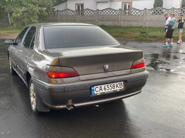 Серый Пежо 406, объемом двигателя 2 л и пробегом 178 тыс. км за 1350 $, фото 4 на Automoto.ua