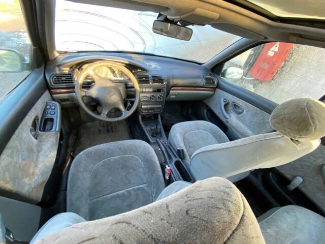 Серый Пежо 406, объемом двигателя 1.8 л и пробегом 400 тыс. км за 650 $, фото 4 на Automoto.ua