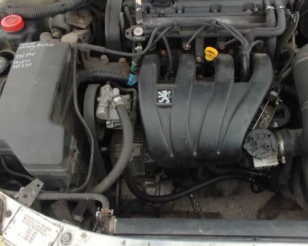 Серый Пежо 406, объемом двигателя 1.76 л и пробегом 158 тыс. км за 2200 $, фото 2 на Automoto.ua