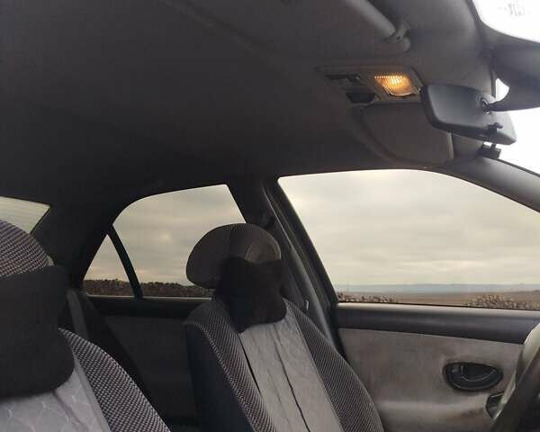 Серый Пежо 406, объемом двигателя 1.76 л и пробегом 158 тыс. км за 2200 $, фото 7 на Automoto.ua