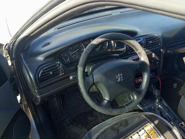 Сірий Пежо 406, об'ємом двигуна 1.7 л та пробігом 272 тис. км за 2000 $, фото 4 на Automoto.ua