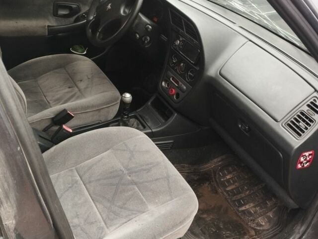 Серый Пежо 406, объемом двигателя 2 л и пробегом 340 тыс. км за 1300 $, фото 5 на Automoto.ua