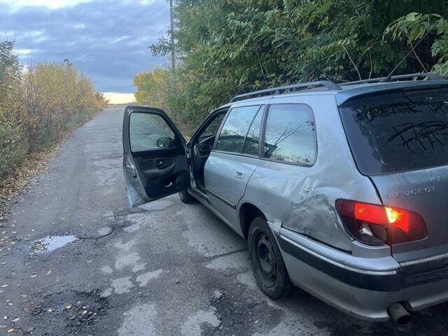 Серый Пежо 406, объемом двигателя 2.2 л и пробегом 320 тыс. км за 750 $, фото 3 на Automoto.ua