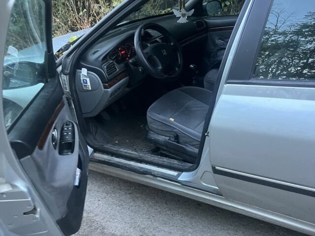 Серый Пежо 406, объемом двигателя 2.2 л и пробегом 320 тыс. км за 750 $, фото 2 на Automoto.ua