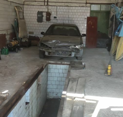 Синий Пежо 406, объемом двигателя 1.8 л и пробегом 300 тыс. км за 1500 $, фото 4 на Automoto.ua