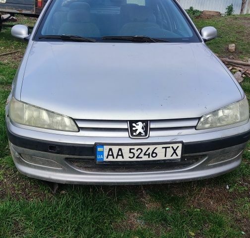 Синий Пежо 406, объемом двигателя 1.8 л и пробегом 300 тыс. км за 1500 $, фото 3 на Automoto.ua