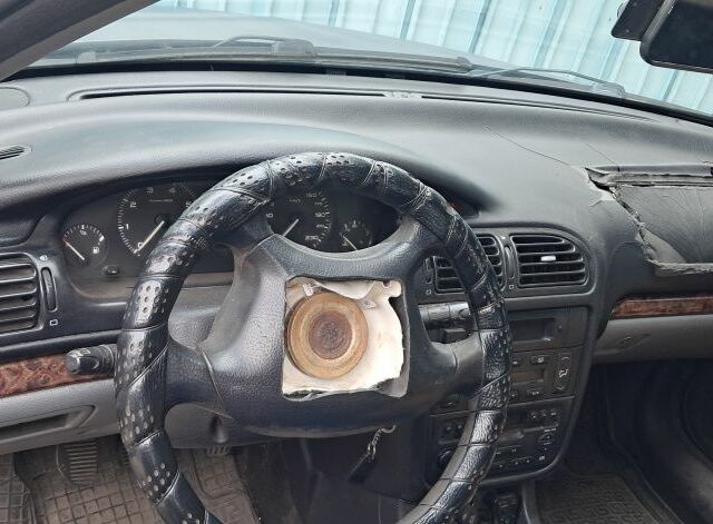 Синий Пежо 406, объемом двигателя 1.8 л и пробегом 200 тыс. км за 1434 $, фото 2 на Automoto.ua