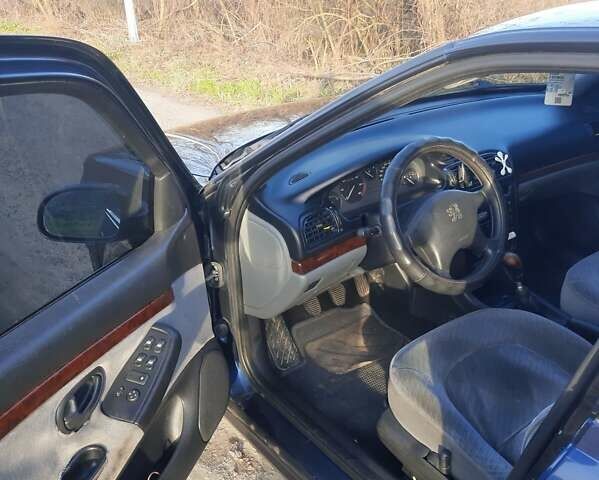 Синій Пежо 406, об'ємом двигуна 2.1 л та пробігом 350 тис. км за 2800 $, фото 3 на Automoto.ua