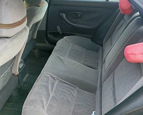 Синий Пежо 406, объемом двигателя 1.8 л и пробегом 380 тыс. км за 2500 $, фото 2 на Automoto.ua