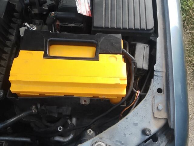 Синий Пежо 406, объемом двигателя 2 л и пробегом 200 тыс. км за 2500 $, фото 1 на Automoto.ua