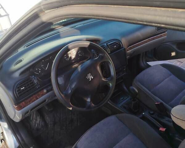 Синий Пежо 406, объемом двигателя 2 л и пробегом 323 тыс. км за 3500 $, фото 5 на Automoto.ua