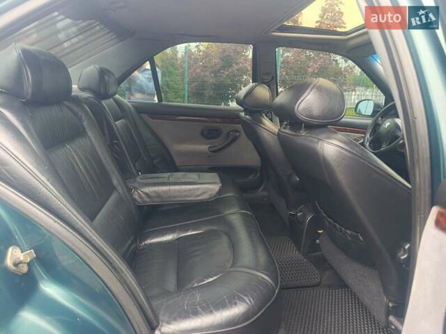 Зеленый Пежо 406, объемом двигателя 2.1 л и пробегом 220 тыс. км за 2600 $, фото 20 на Automoto.ua