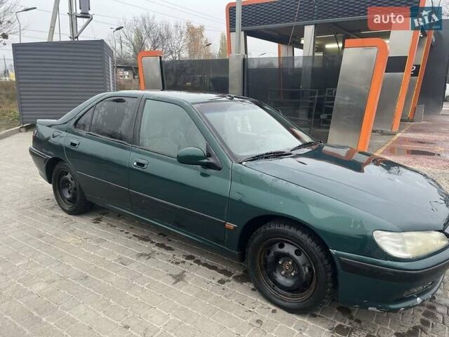 Зеленый Пежо 406, объемом двигателя 1.8 л и пробегом 270 тыс. км за 3000 $, фото 7 на Automoto.ua
