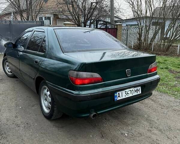 Зелений Пежо 406, об'ємом двигуна 1.76 л та пробігом 250 тис. км за 2300 $, фото 1 на Automoto.ua