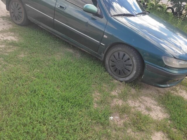 Зелений Пежо 406, об'ємом двигуна 0 л та пробігом 300 тис. км за 500 $, фото 1 на Automoto.ua