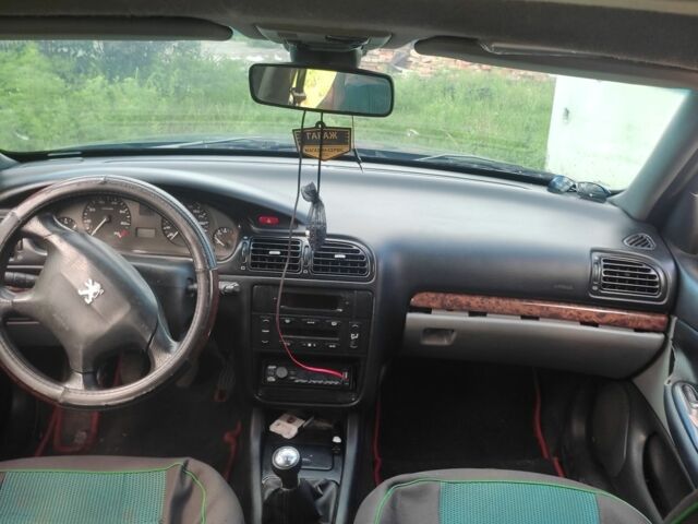 Зелений Пежо 406, об'ємом двигуна 0 л та пробігом 300 тис. км за 500 $, фото 3 на Automoto.ua