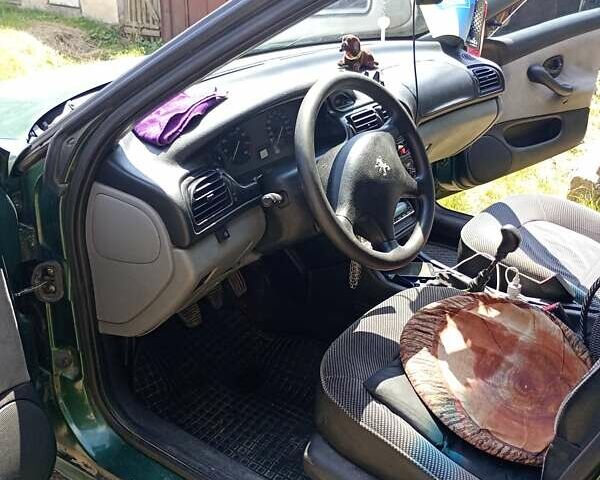 Зеленый Пежо 406, объемом двигателя 1.76 л и пробегом 300 тыс. км за 2000 $, фото 1 на Automoto.ua