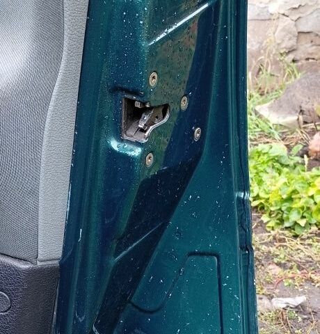 Пежо 406 2000 в Носовке на Automoto.ua Зеленый Пежо 406, объемом двигателя 1.8 л и пробегом 420 тыс. км за 1700 $, фото 10 на Automoto.ua