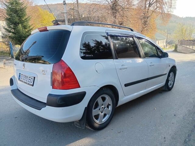 Белый Пежо 407, объемом двигателя 1.4 л и пробегом 399 тыс. км за 3250 $, фото 4 на Automoto.ua