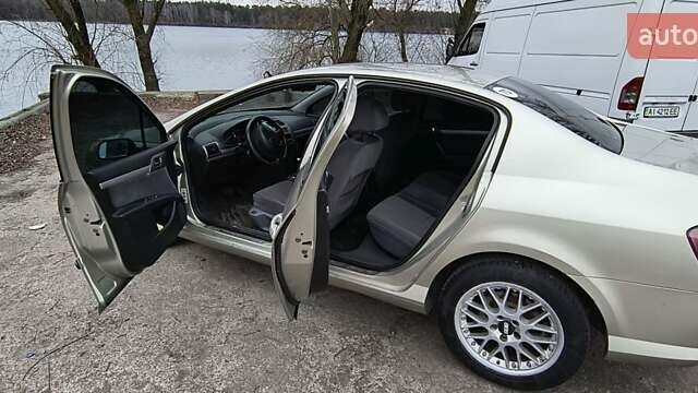 Бежевый Пежо 407, объемом двигателя 2 л и пробегом 237 тыс. км за 3800 $, фото 8 на Automoto.ua