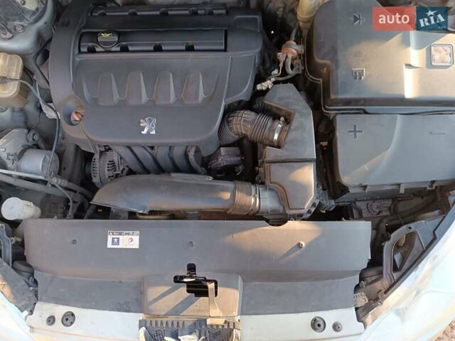 Бежевый Пежо 407, объемом двигателя 1.75 л и пробегом 318 тыс. км за 3700 $, фото 22 на Automoto.ua