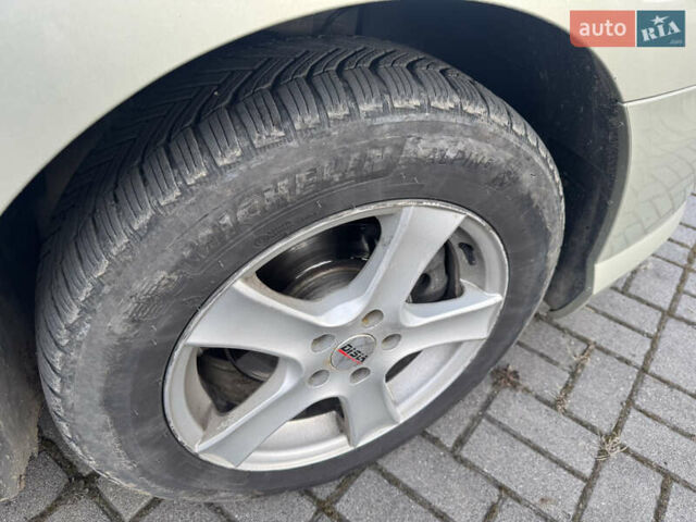 Бежевый Пежо 407, объемом двигателя 1.75 л и пробегом 193 тыс. км за 3450 $, фото 11 на Automoto.ua