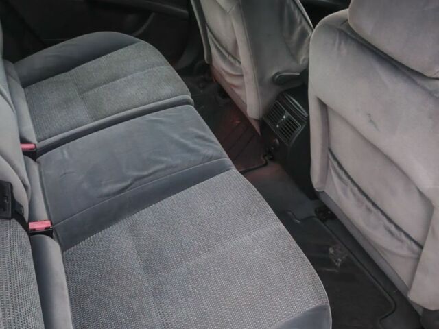 Чорний Пежо 407, об'ємом двигуна 2 л та пробігом 250 тис. км за 3500 $, фото 7 на Automoto.ua