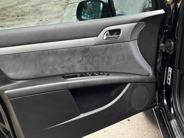 Чорний Пежо 407, об'ємом двигуна 2 л та пробігом 192 тис. км за 4590 $, фото 9 на Automoto.ua