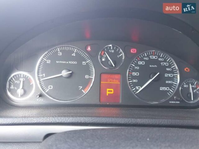 Чорний Пежо 407, об'ємом двигуна 2 л та пробігом 224 тис. км за 3900 $, фото 10 на Automoto.ua