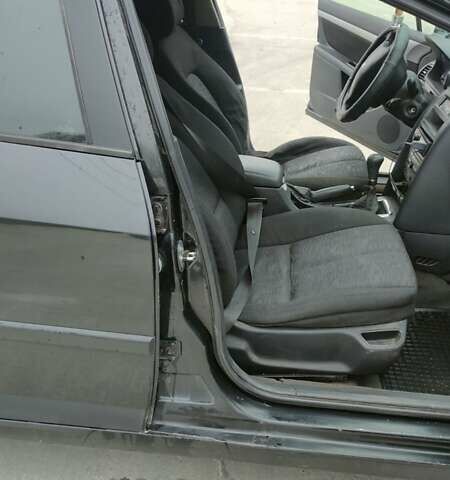 Черный Пежо 407, объемом двигателя 1.75 л и пробегом 363 тыс. км за 3300 $, фото 17 на Automoto.ua