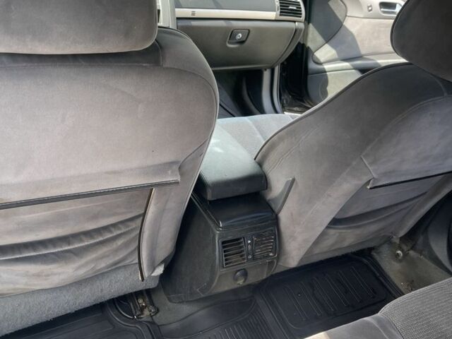 Черный Пежо 407, объемом двигателя 2 л и пробегом 400 тыс. км за 3200 $, фото 6 на Automoto.ua