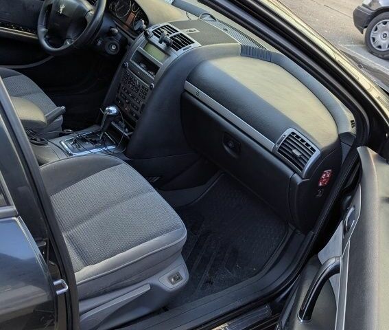 Черный Пежо 407, объемом двигателя 2 л и пробегом 220 тыс. км за 2902 $, фото 5 на Automoto.ua