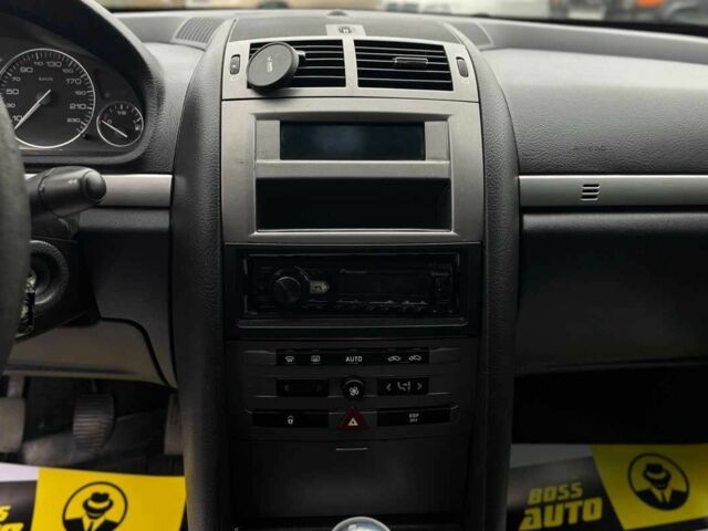 Черный Пежо 407, объемом двигателя 1.7 л и пробегом 238 тыс. км за 3700 $, фото 11 на Automoto.ua