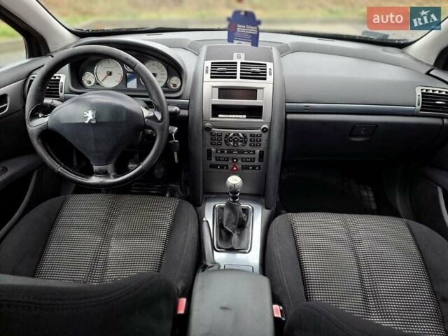 Черный Пежо 407, объемом двигателя 2 л и пробегом 350 тыс. км за 1550 $, фото 4 на Automoto.ua