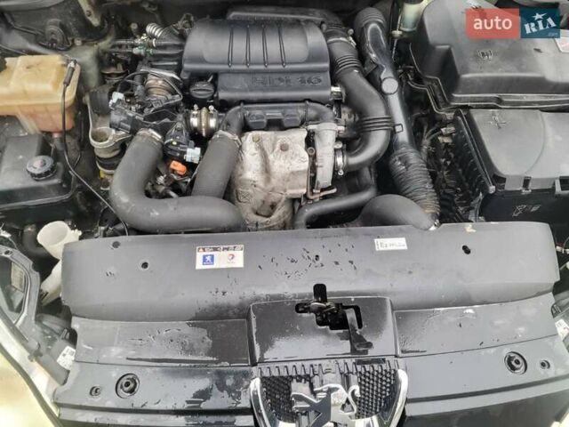 Черный Пежо 407, объемом двигателя 1.56 л и пробегом 250 тыс. км за 2600 $, фото 7 на Automoto.ua