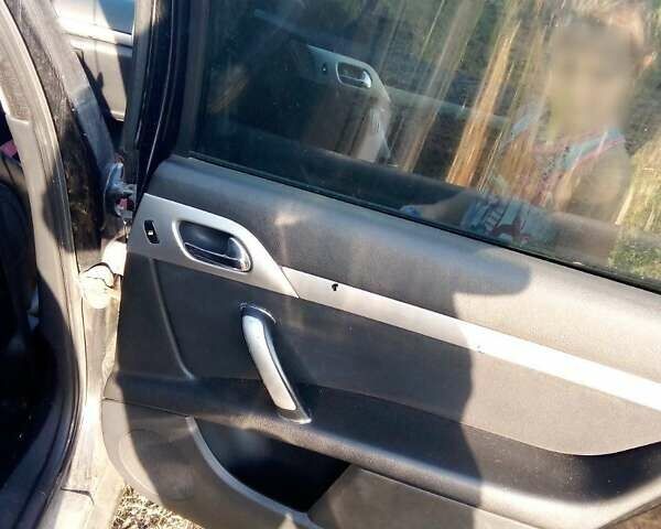 Пежо 407 2008 в Светловдске на Automoto.ua Черный Пежо 407, объемом двигателя 2 л и пробегом 250 тыс. км за 2600 $, фото 1 на Automoto.ua