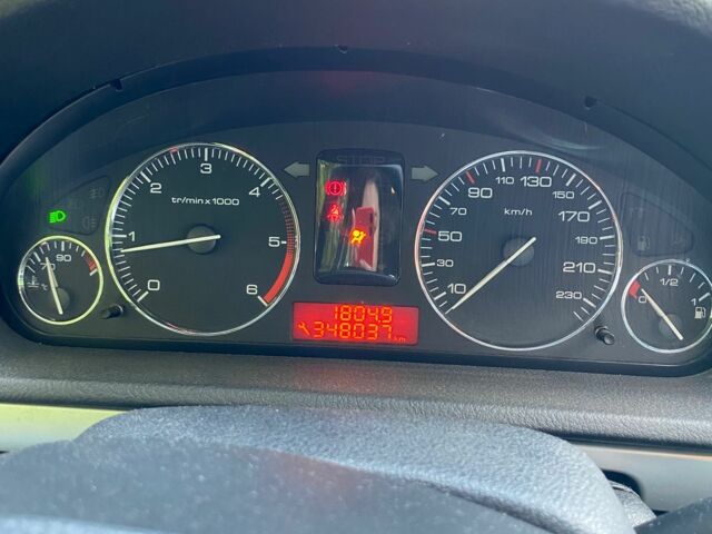 Черный Пежо 407, объемом двигателя 1.6 л и пробегом 348 тыс. км за 3000 $, фото 6 на Automoto.ua