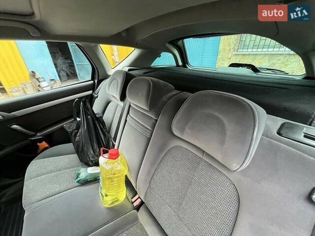 Чорний Пежо 407, об'ємом двигуна 1.7 л та пробігом 197 тис. км за 4500 $, фото 10 на Automoto.ua