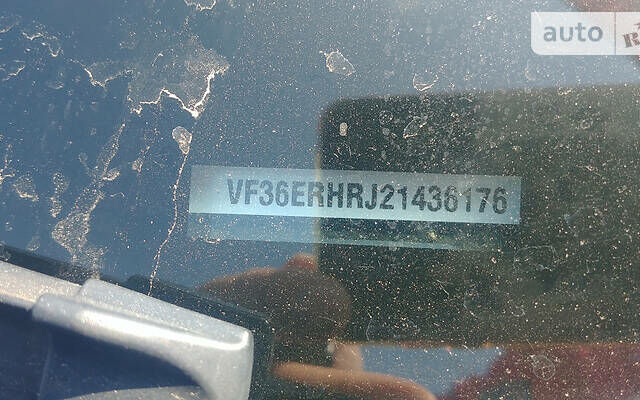 Чорний Пежо 407, об'ємом двигуна 2 л та пробігом 300 тис. км за 5400 $, фото 2 на Automoto.ua