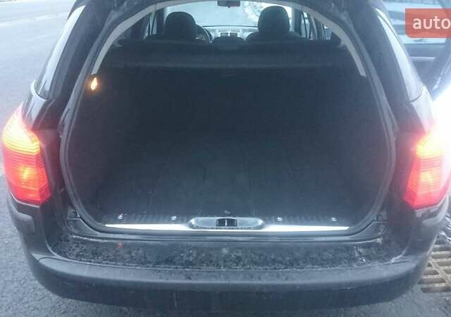 Чорний Пежо 407, об'ємом двигуна 2 л та пробігом 300 тис. км за 4500 $, фото 6 на Automoto.ua
