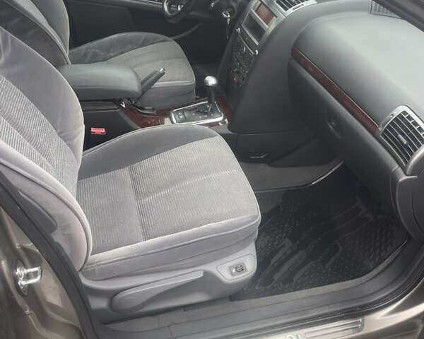 Коричневий Пежо 407, об'ємом двигуна 2 л та пробігом 295 тис. км за 4500 $, фото 15 на Automoto.ua