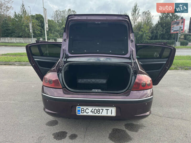 Красный Пежо 407, объемом двигателя 2 л и пробегом 357 тыс. км за 4250 $, фото 14 на Automoto.ua