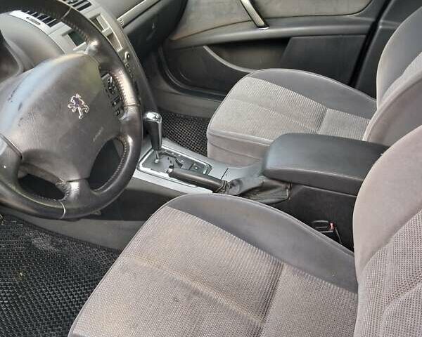 Червоний Пежо 407, об'ємом двигуна 2 л та пробігом 104 тис. км за 6000 $, фото 10 на Automoto.ua