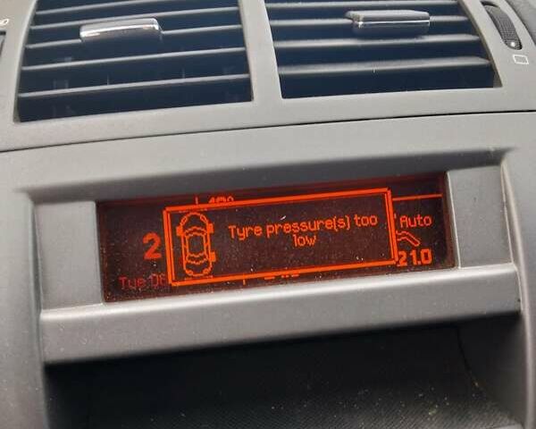 Червоний Пежо 407, об'ємом двигуна 2 л та пробігом 104 тис. км за 6000 $, фото 27 на Automoto.ua