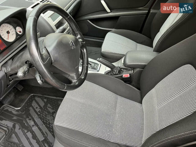 Червоний Пежо 407, об'ємом двигуна 2 л та пробігом 174 тис. км за 4400 $, фото 11 на Automoto.ua