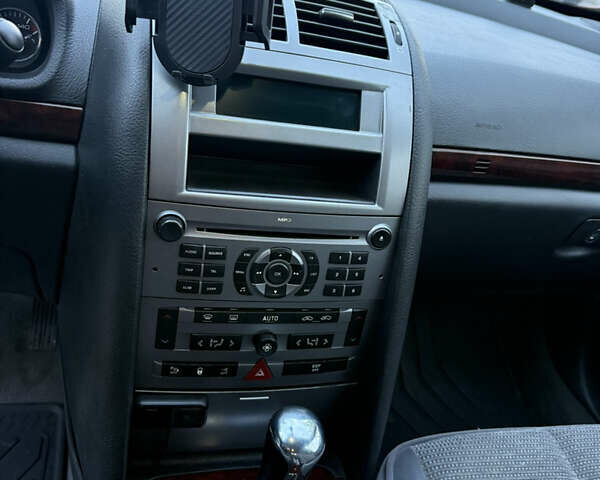 Красный Пежо 407, объемом двигателя 2 л и пробегом 128 тыс. км за 5300 $, фото 33 на Automoto.ua