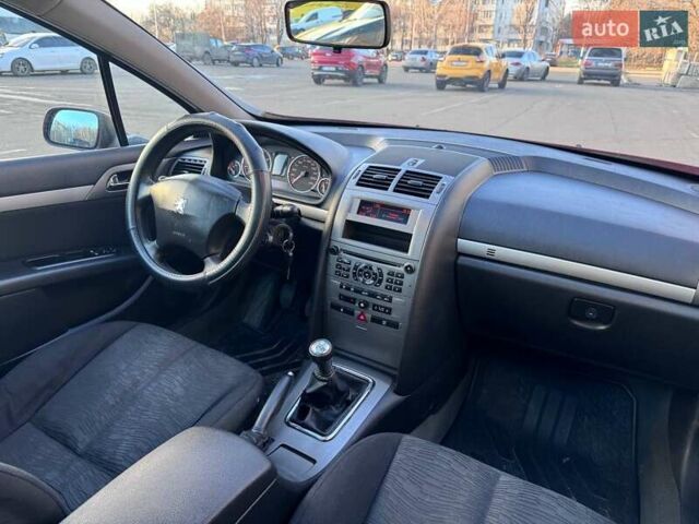 Красный Пежо 407, объемом двигателя 1.8 л и пробегом 306 тыс. км за 3999 $, фото 9 на Automoto.ua
