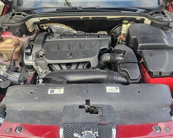 Красный Пежо 407, объемом двигателя 1.75 л и пробегом 303 тыс. км за 4500 $, фото 30 на Automoto.ua