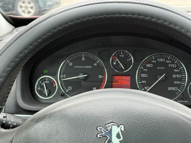 Червоний Пежо 407, об'ємом двигуна 2 л та пробігом 250 тис. км за 2899 $, фото 12 на Automoto.ua