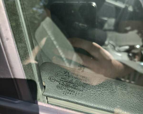 Пежо 407, объемом двигателя 1.8 л и пробегом 377 тыс. км за 3700 $, фото 4 на Automoto.ua